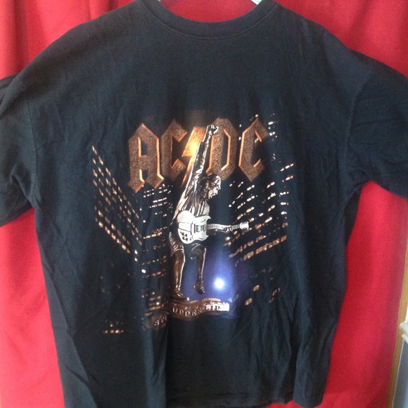 AC/DC tshirt - Picture 1 of 3